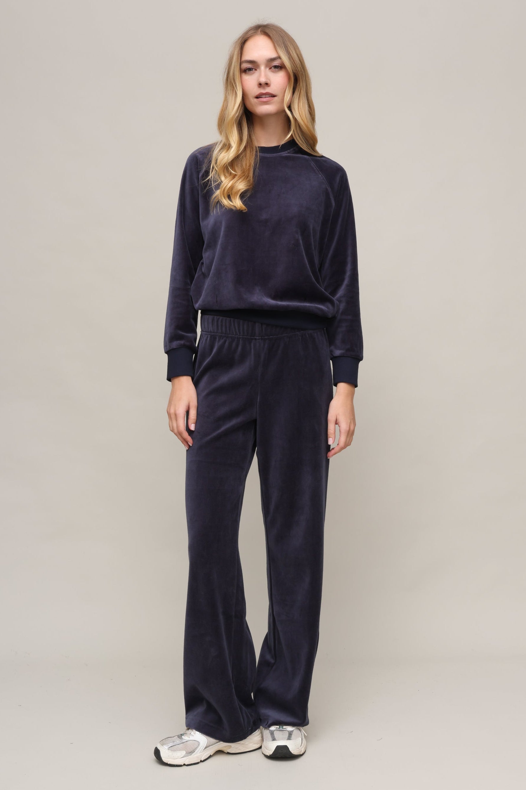 Stella Velour Shrunken Sweatshirt
