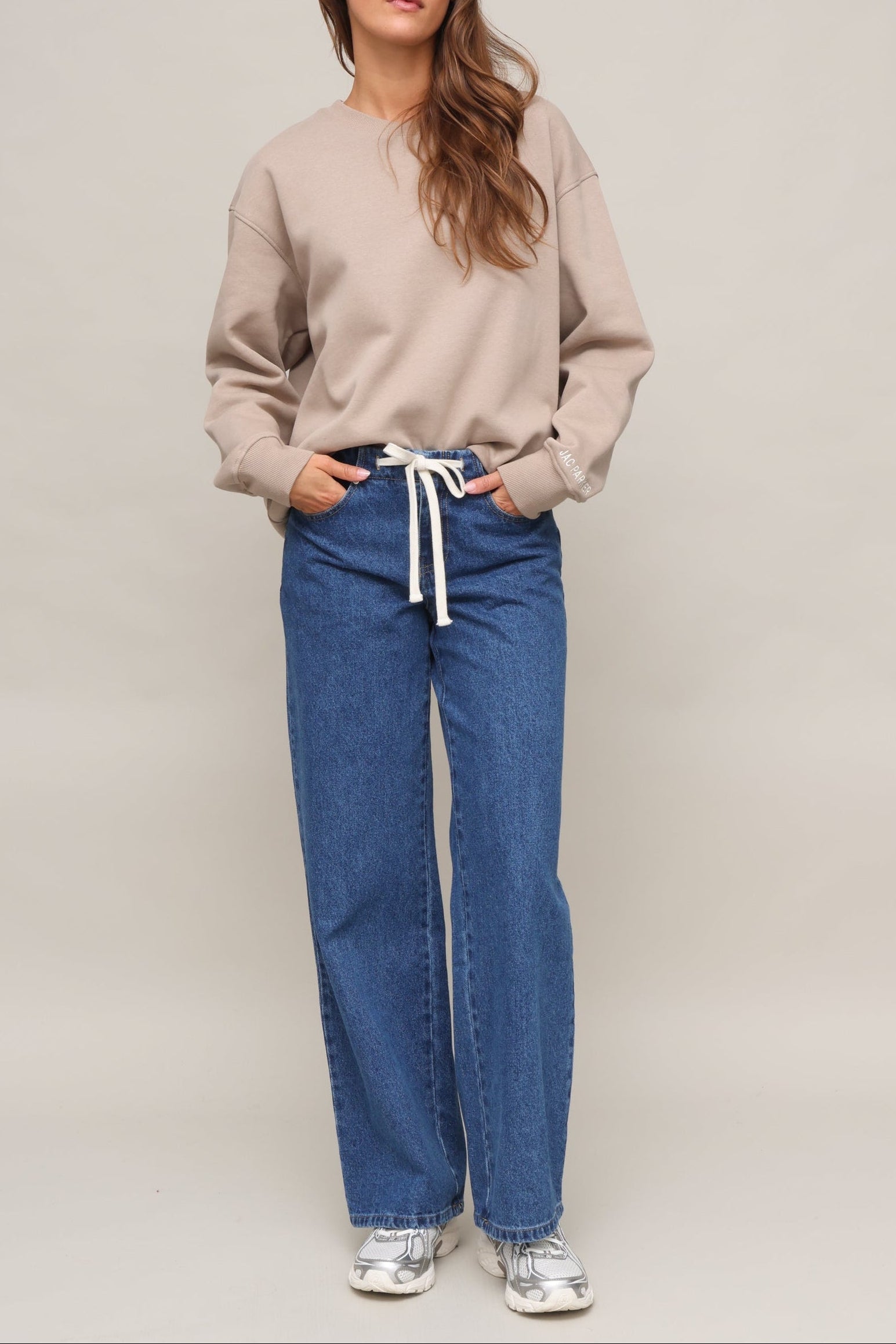 Val Mid Rise Drawstring Pant